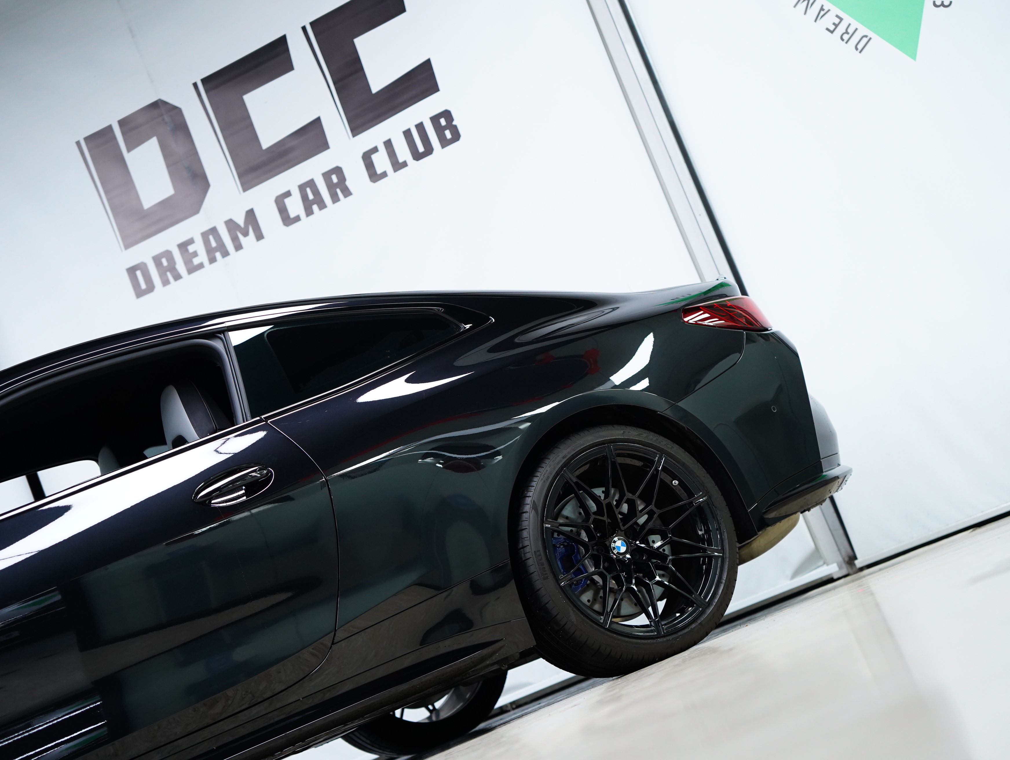 BMW M4 2025 imagen de coche #27