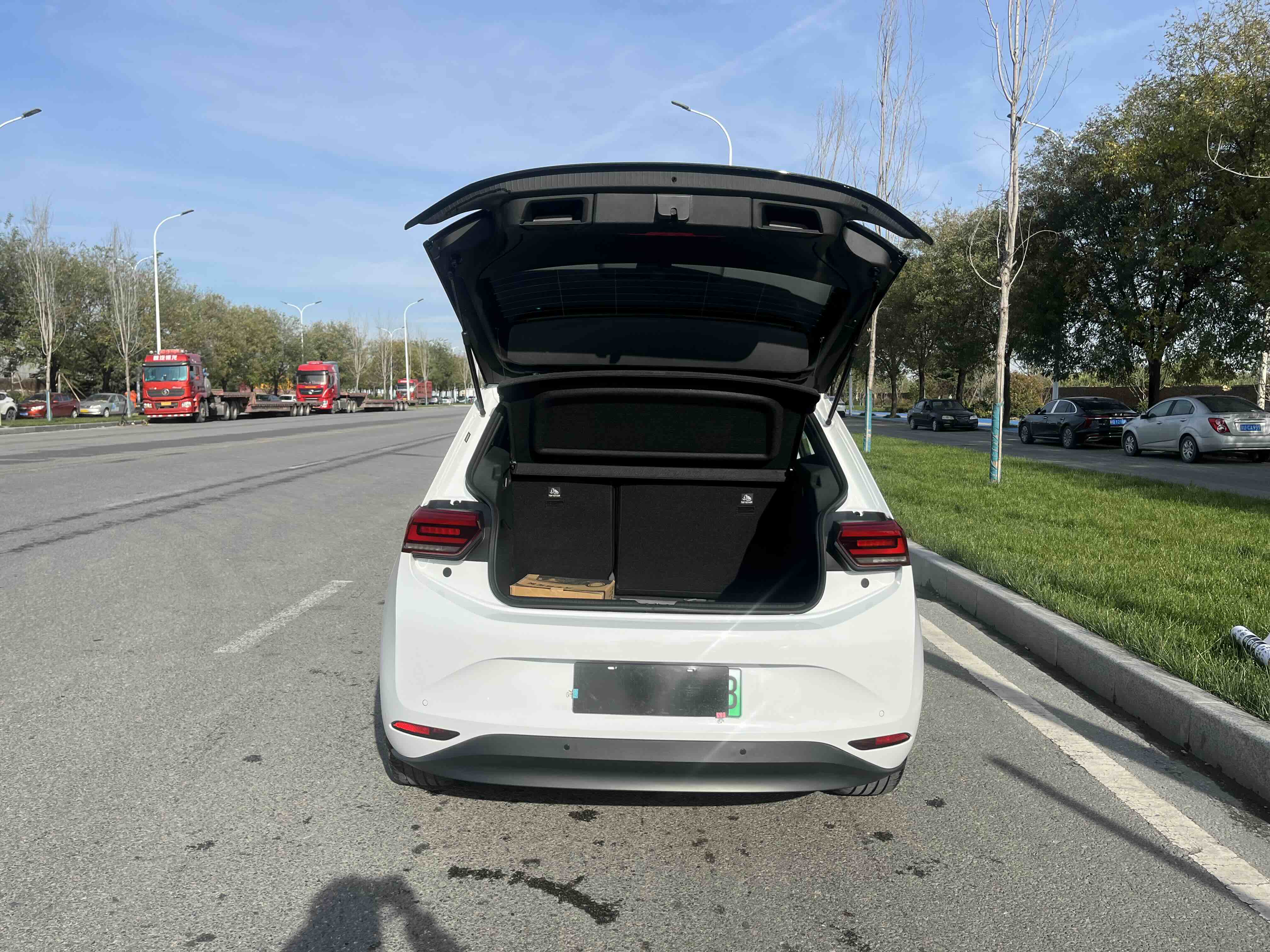 Volkswagen ID.3 2025 immagine di auto #27