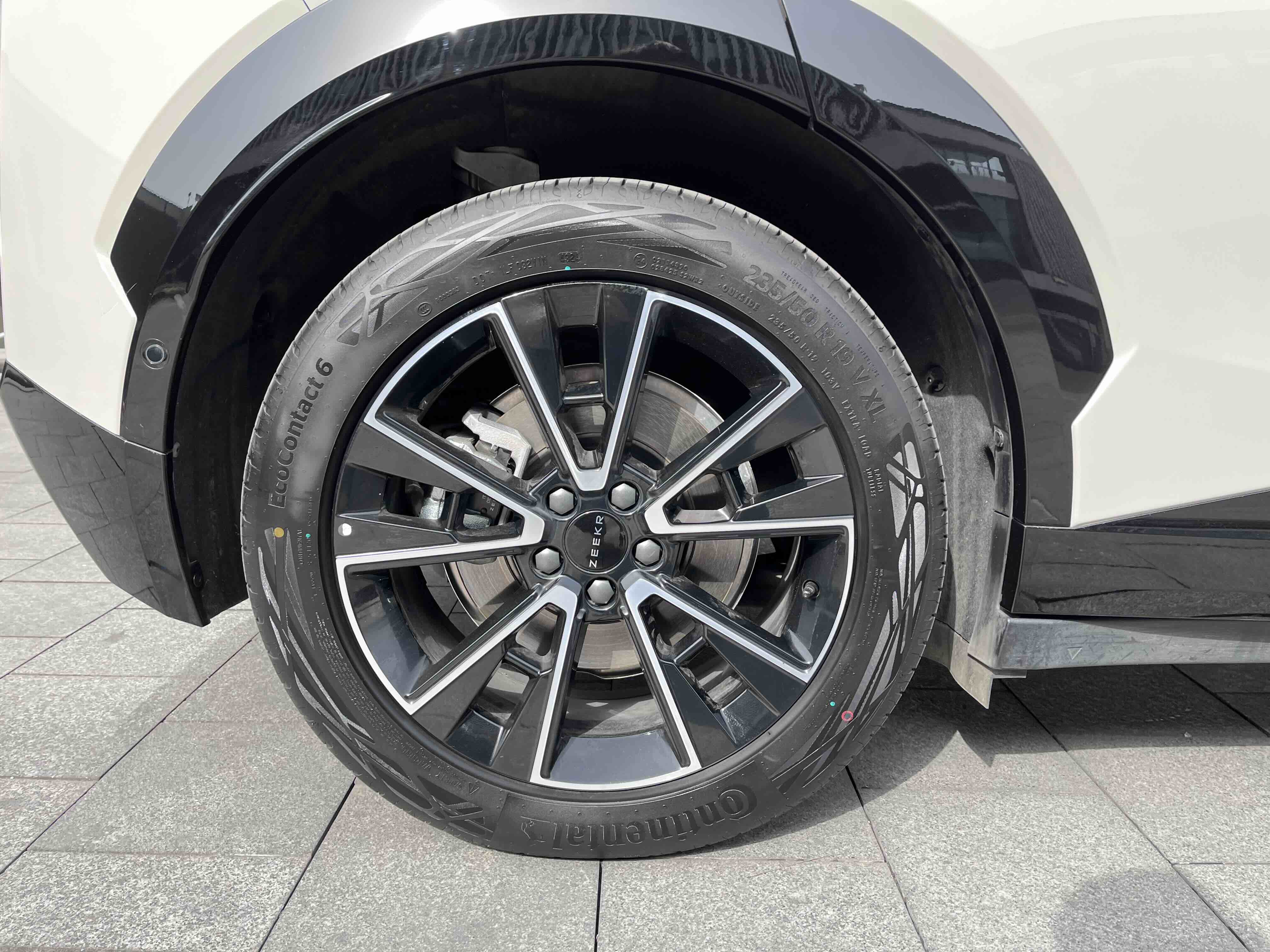 极氪 极氪X 2024 汽车图片 #27