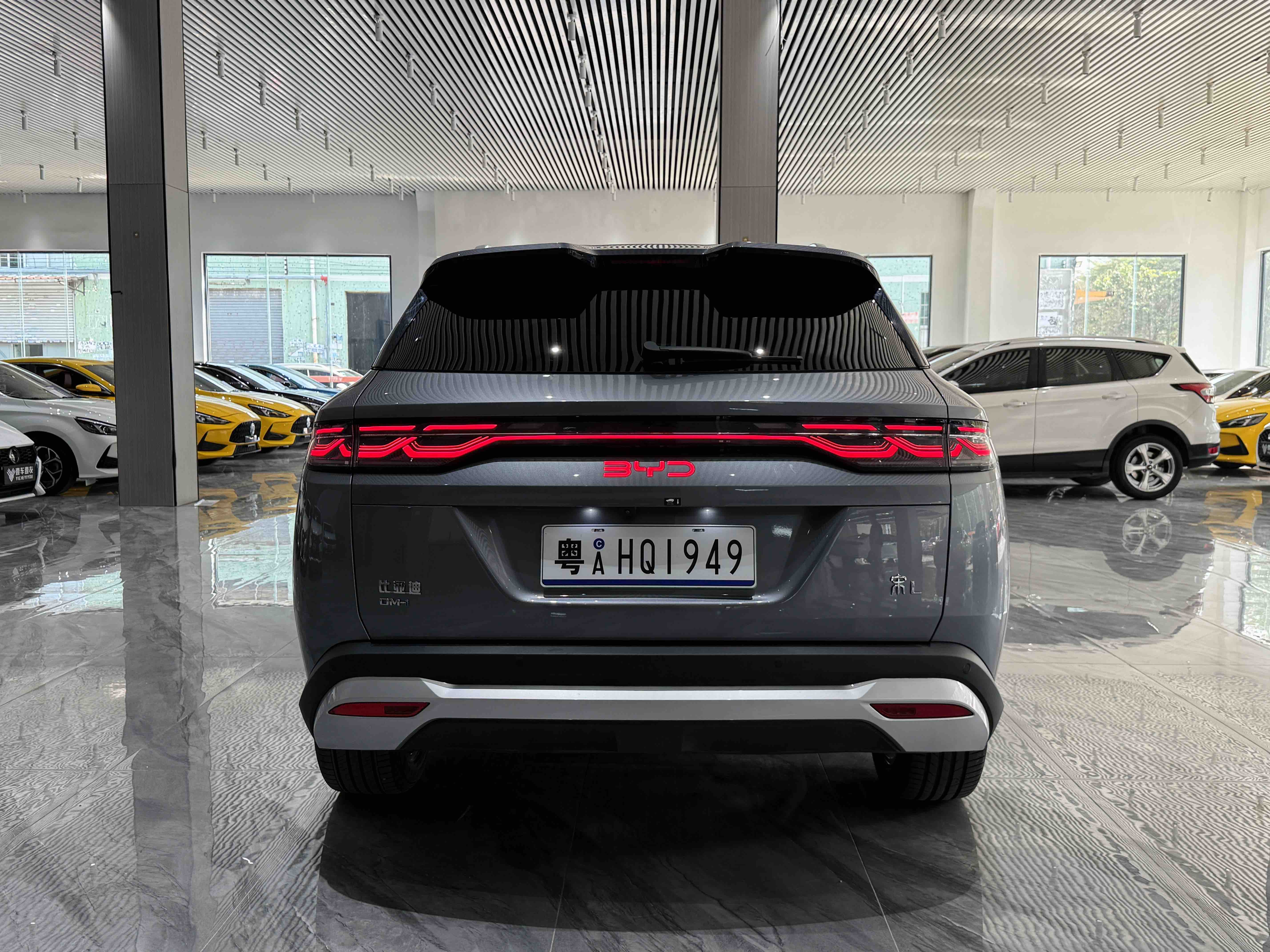BYD SongL DM-i 2024 car image #27