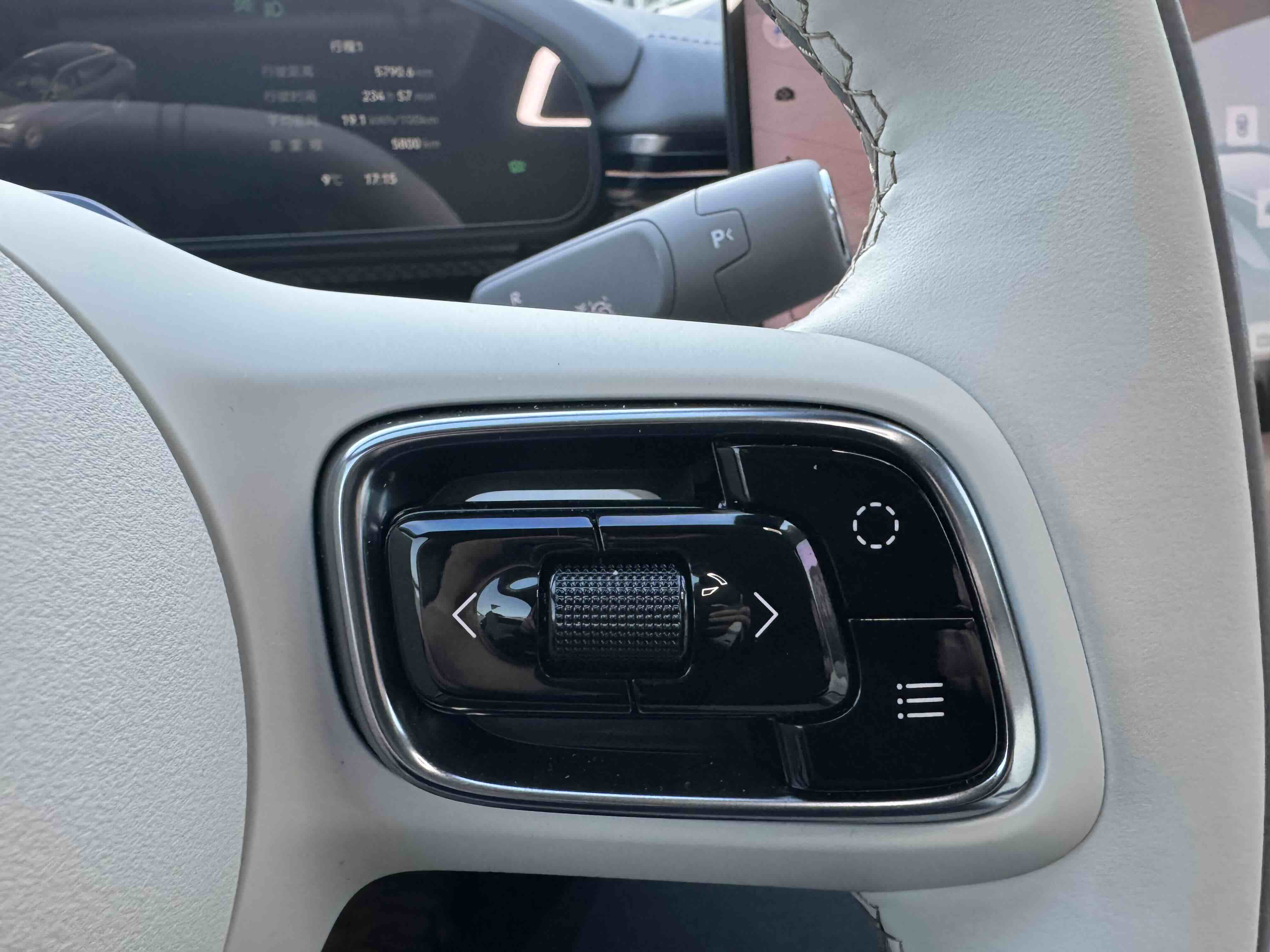 极氪 极氪7X 2025 汽车图片 #27