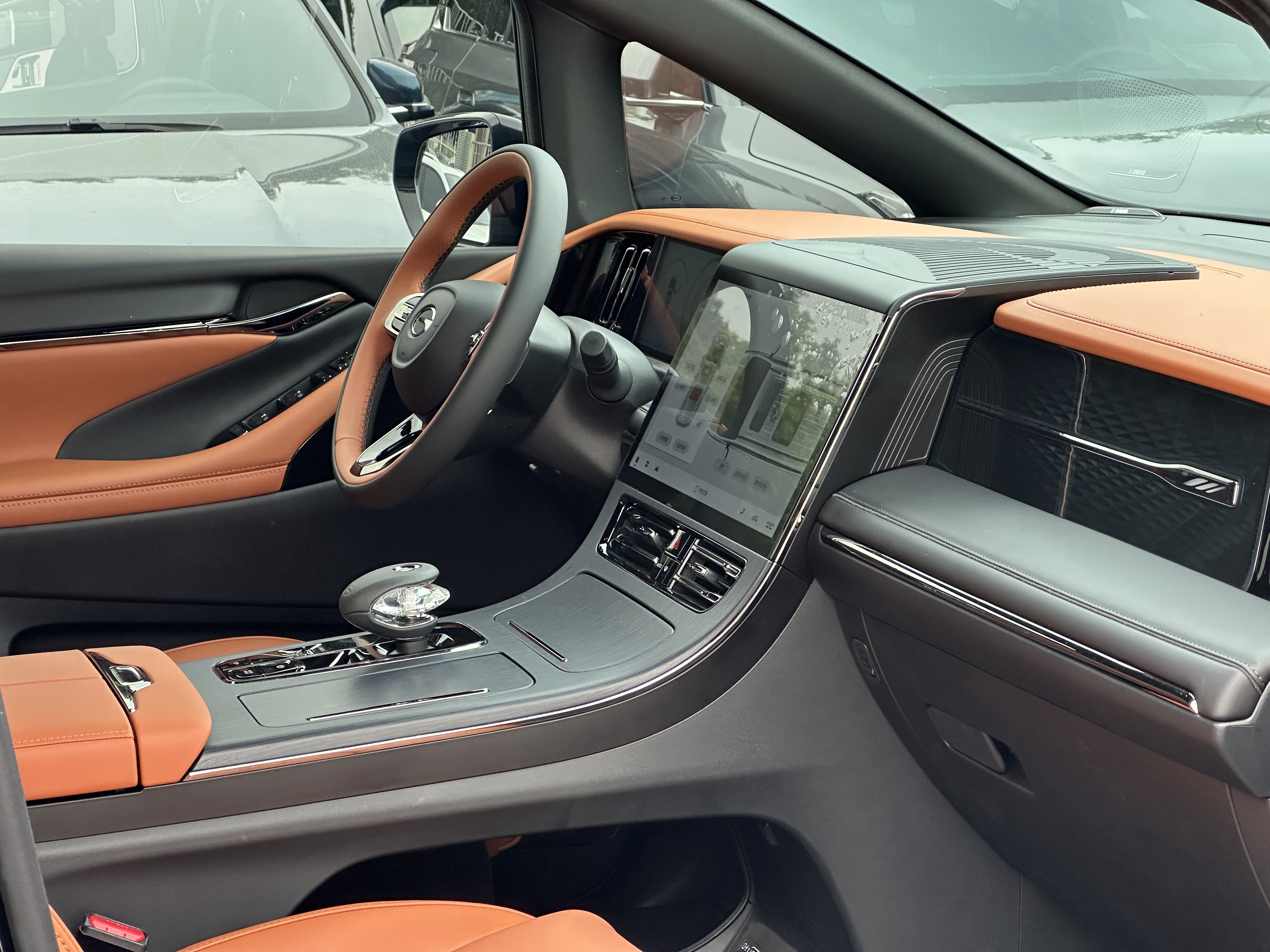 GAC Trumpchi E9 2025 imagem de carro #27