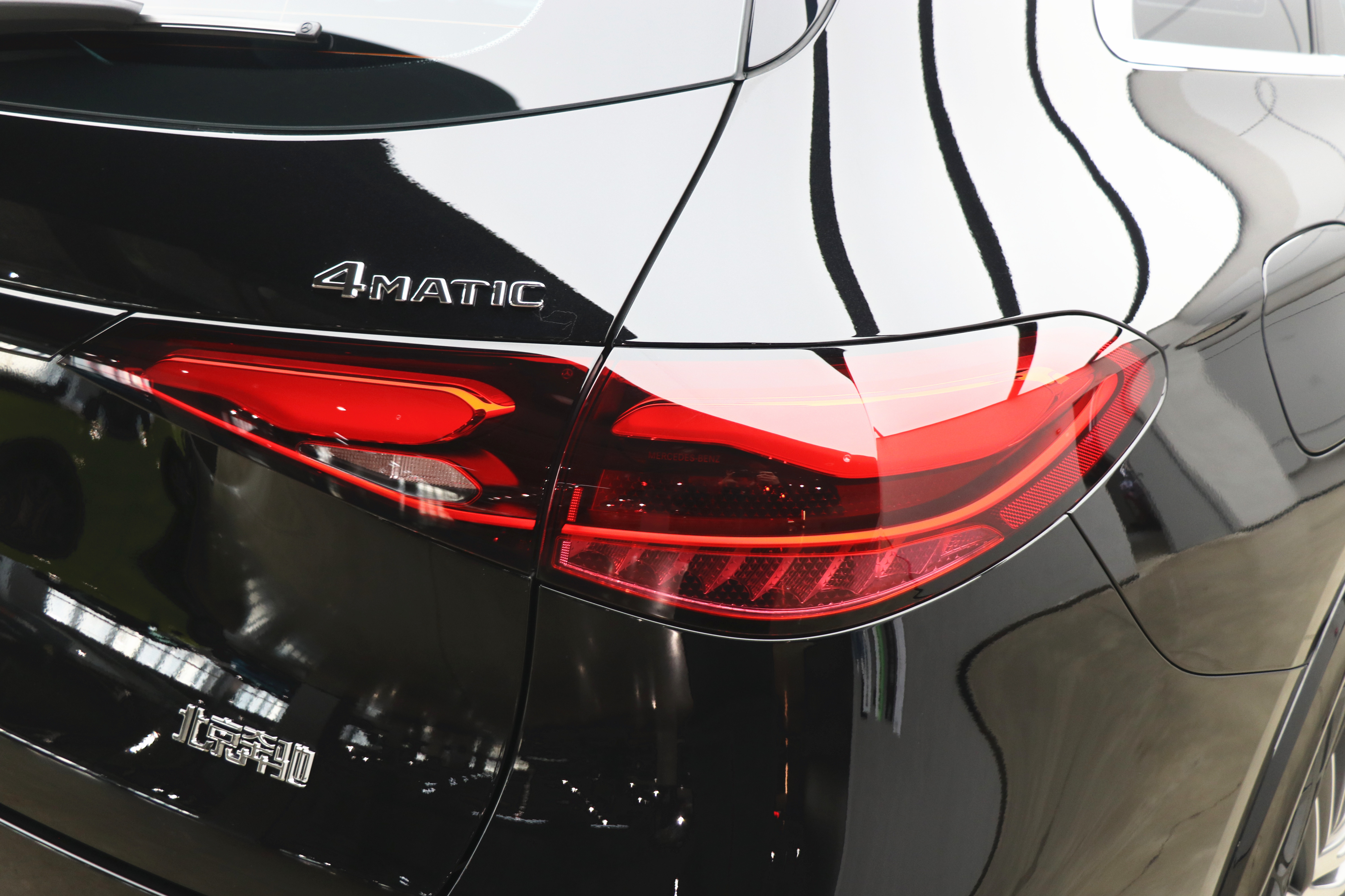 Mercedes-Benz GLC Class 2025 car image #27