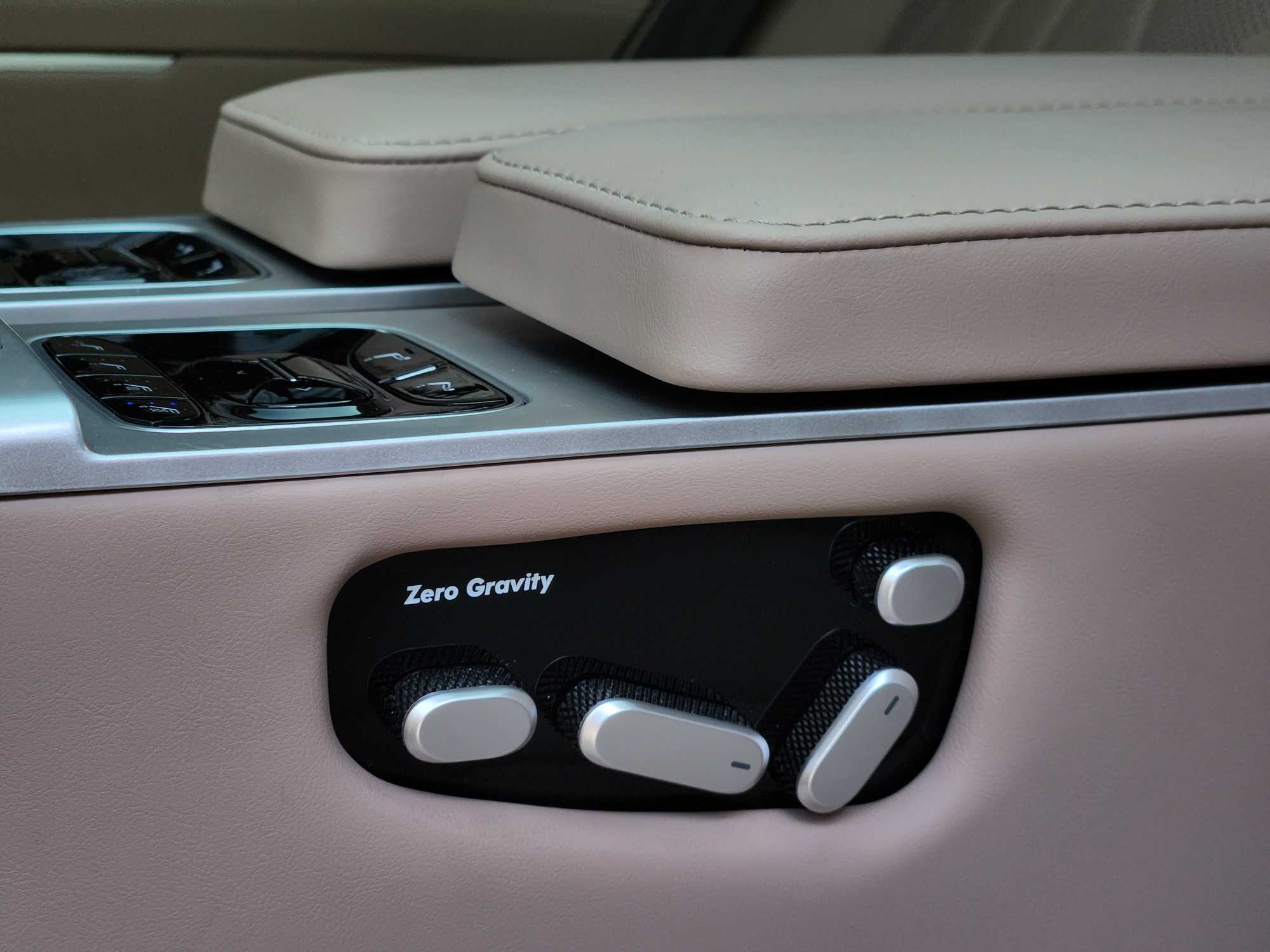 Xpeng X9 2025 imagem de carro #27