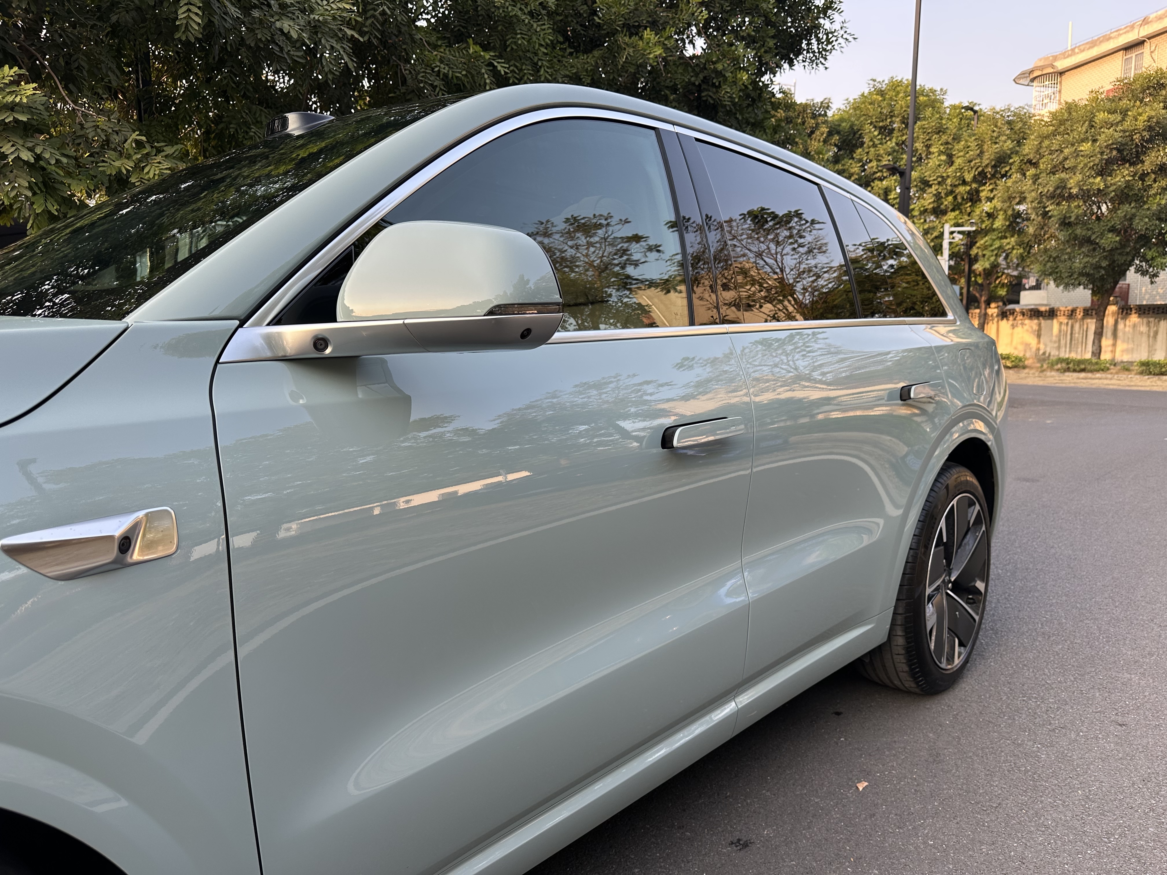 Li L6 2025 imagen de coche #27