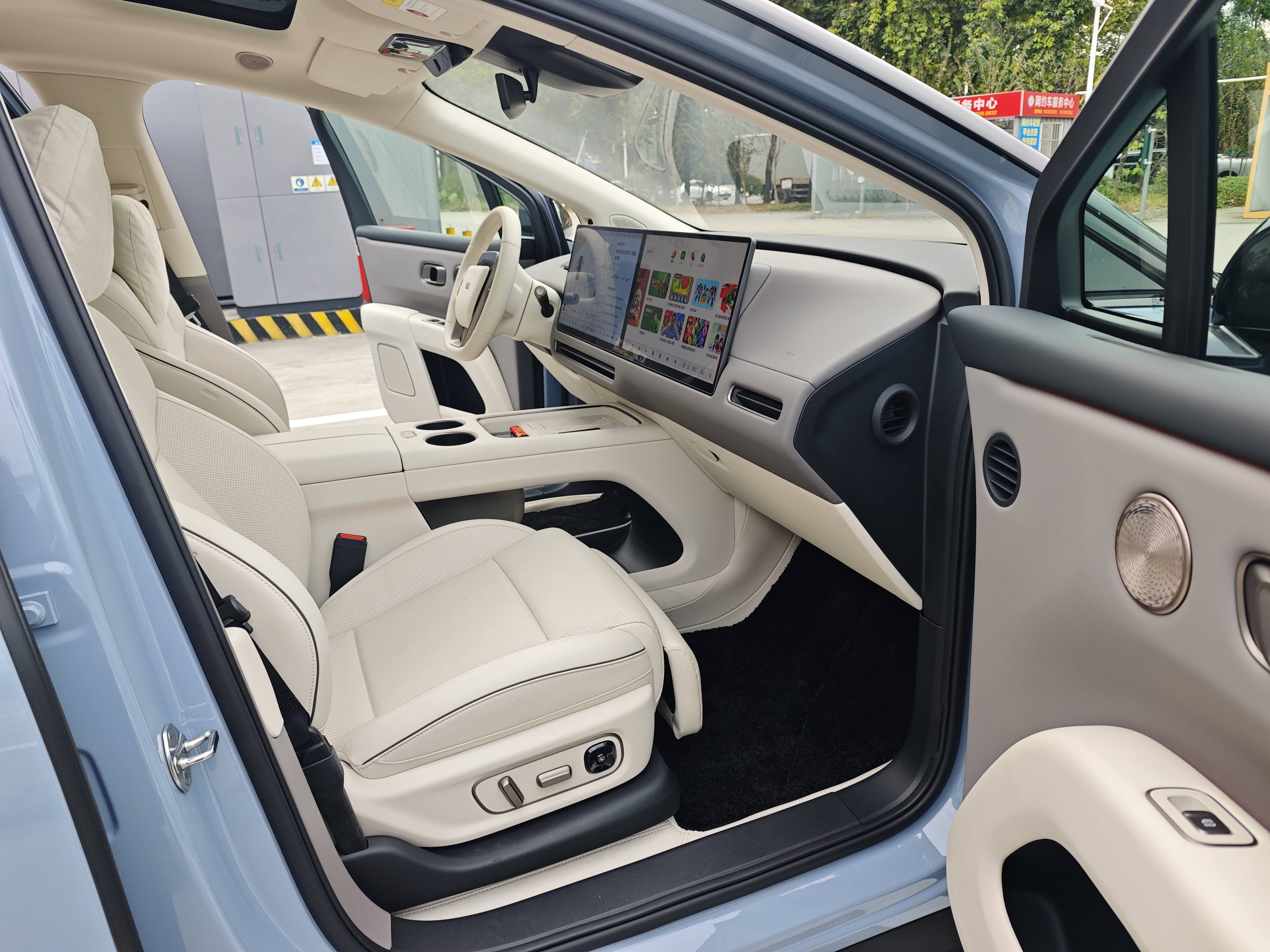 理想汽车 理想i6 2025 汽车图片 #27