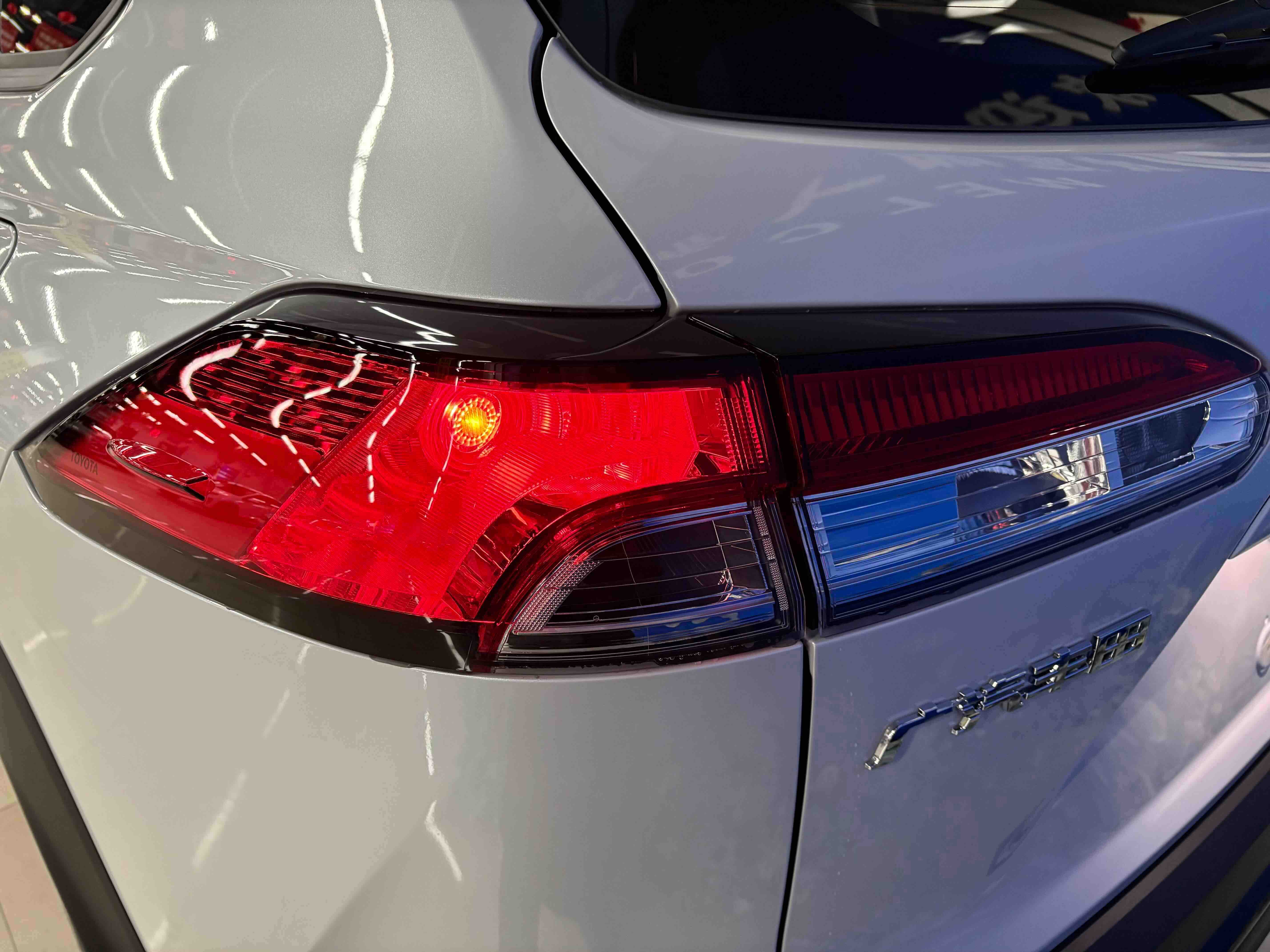 Toyota Frontlander 2026 car image #27