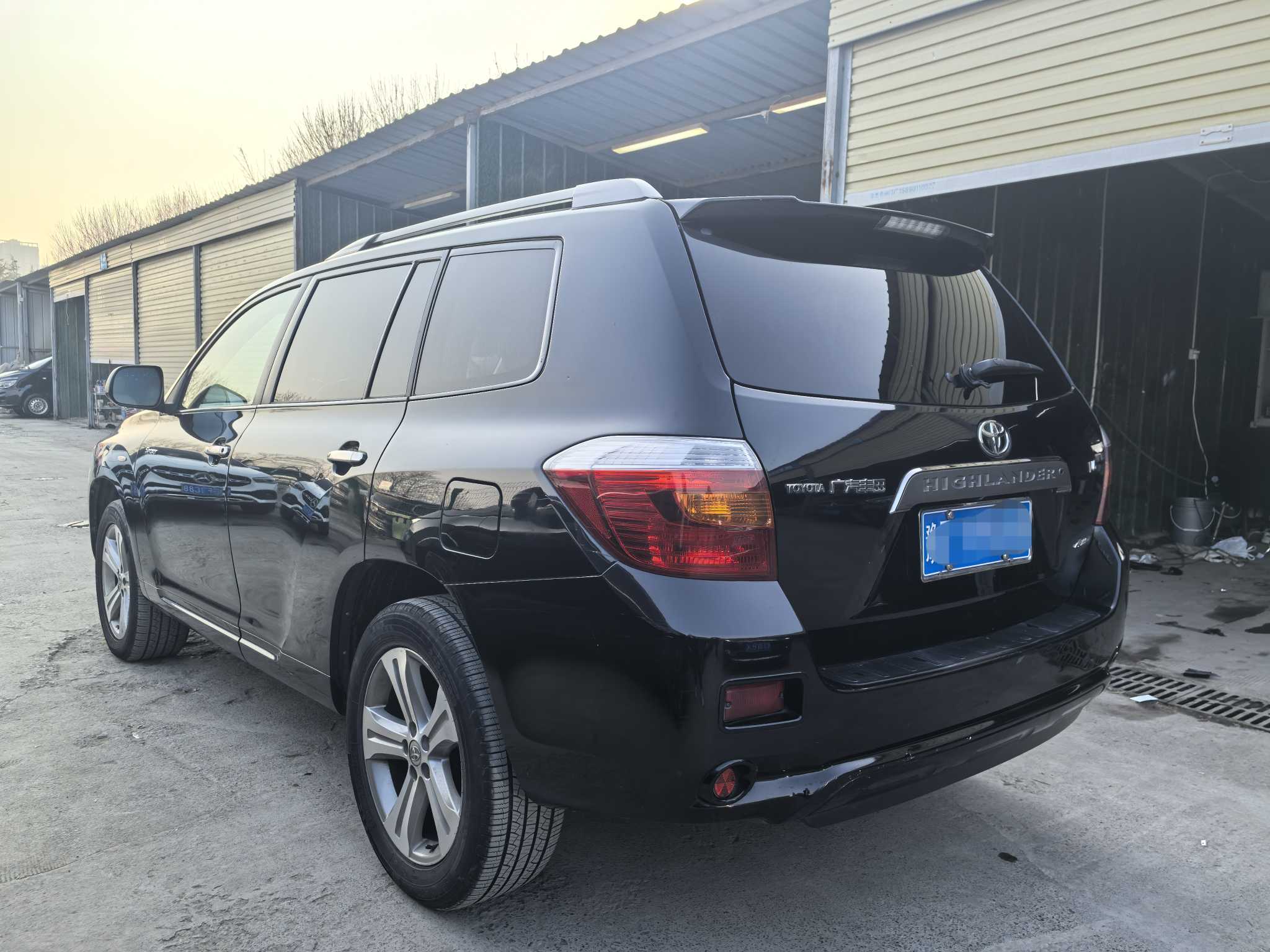 Toyota Highlander 2010 car image #27