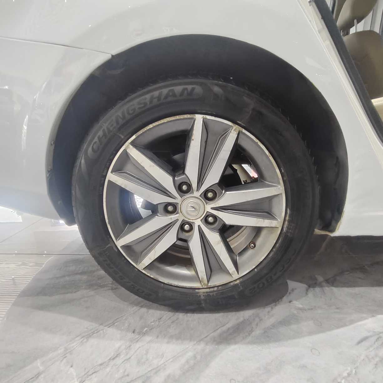 Changan Eado 2015 car image #27