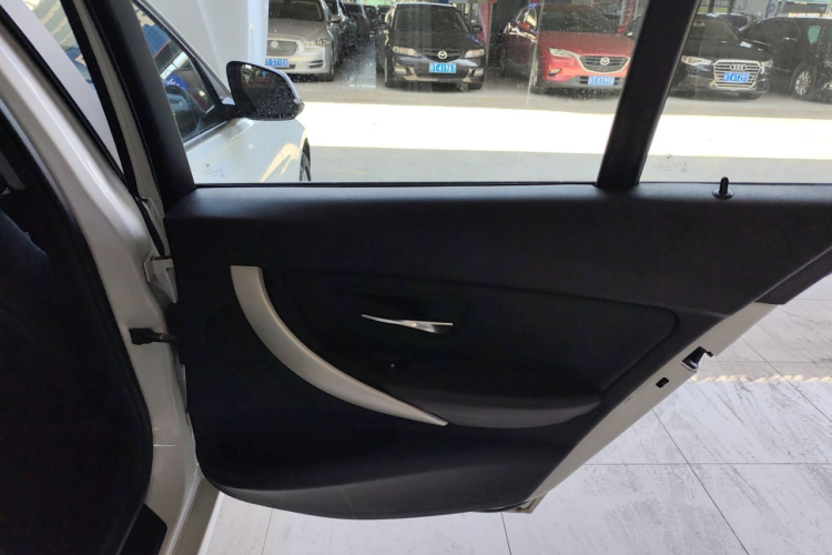 BMW 3 Series (Imported) 2016 #27 BMW 3 Series (Imported) 2016 imagen de coche #27