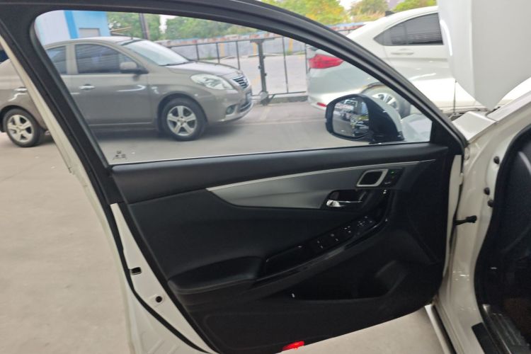 Honda Spirior 2017 #27 Honda Spirior 2017 car image #27