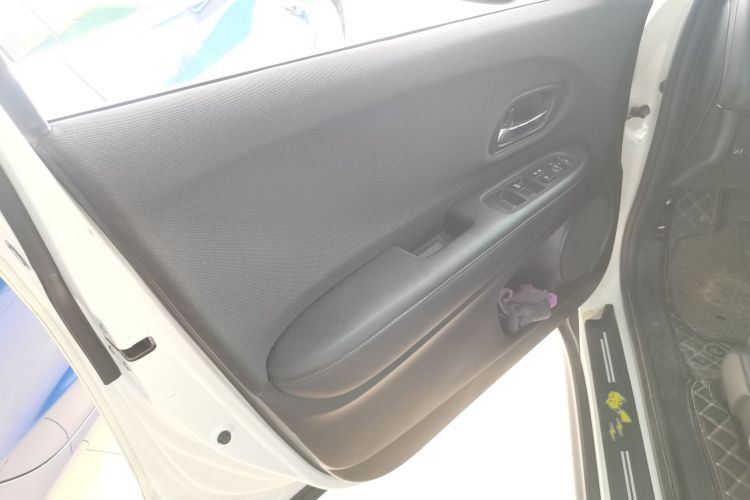 Honda VEZEL 2021 car image #27