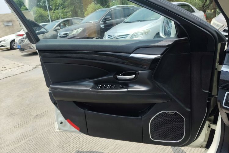 GEELY Ulion 2016 imagem de carro #27