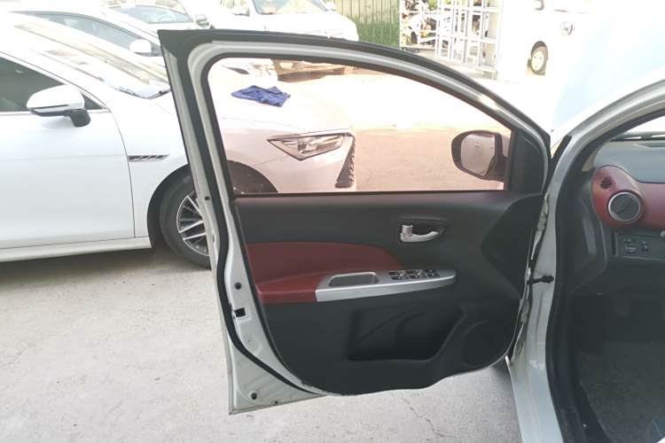 Changan BenBen 2017 صورة سيارة #27