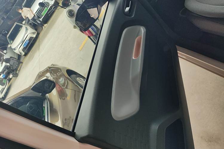 Wuling Hongguang MINI EV 2023 #27 Wuling Hongguang MINI EV 2023 car image #27