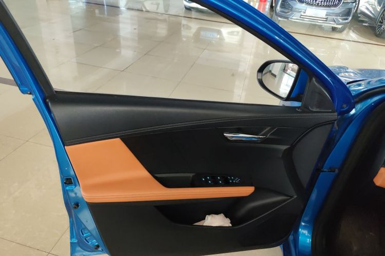 BYD e2 2020 #27 BYD e2 2020 immagine di auto #27