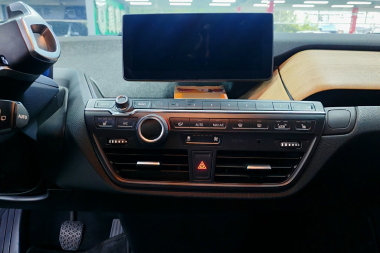 BMW i3 (Imported) 2019 immagine di auto #27