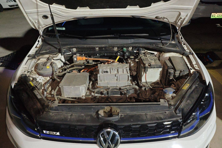 Volkswagen Golf Pure Electric 2021 #27 Volkswagen Golf Pure Electric 2021 image de voiture #27