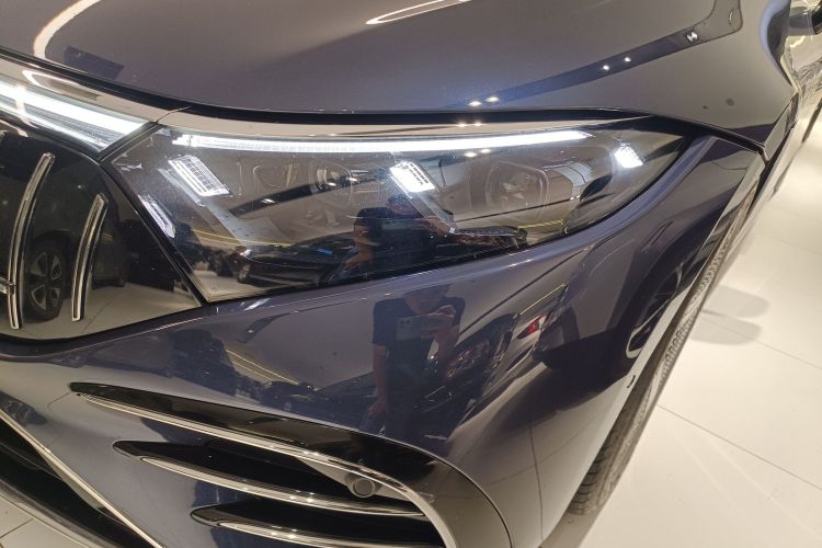 Mercedes-Benz EQS Class 2021 car image #27