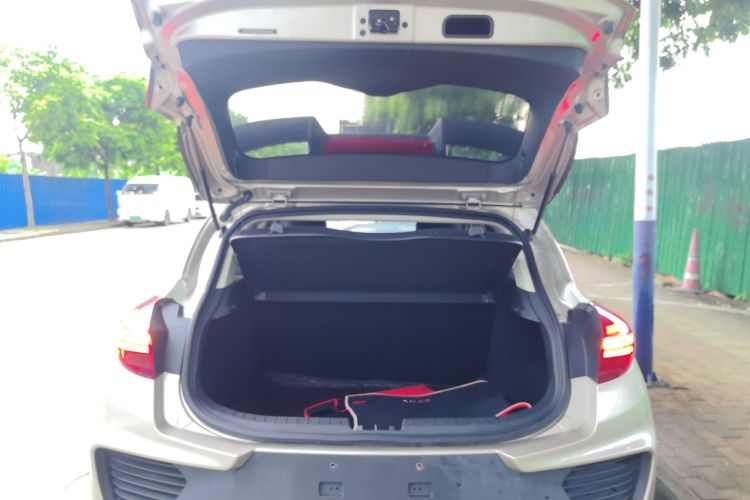 GEELY Emgrand GS 2019 #27 GEELY Emgrand GS 2019 car image #27