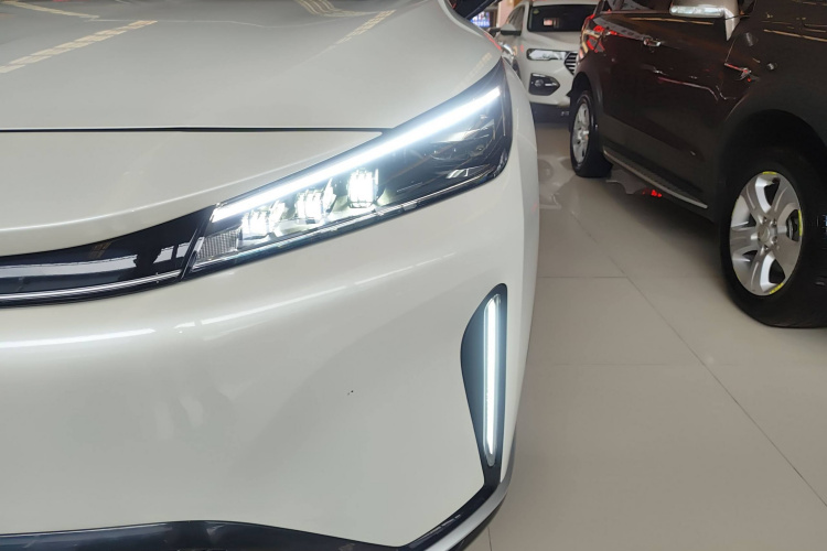 Roewe D5X DMH 2025 car image #27