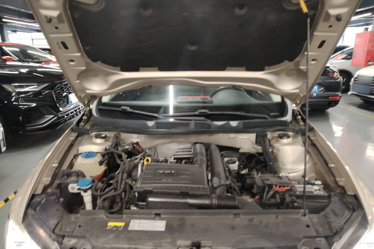 Volkswagen C-Trek 2018 immagine di auto #27