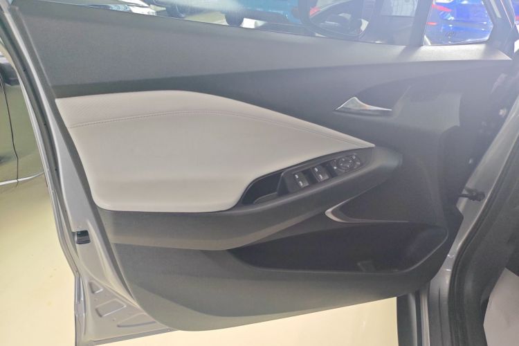 Chevrolet Orlando 2019 #27 Chevrolet Orlando 2019 car image #27