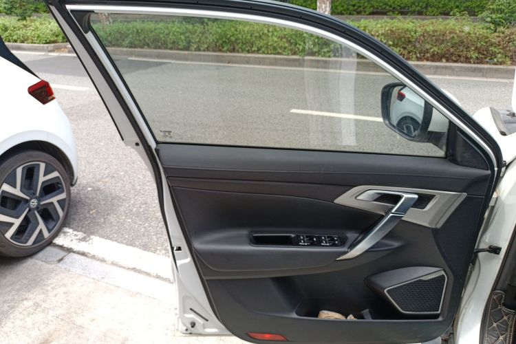 GEELY Boyue 2018 #27 GEELY Boyue 2018 immagine di auto #27