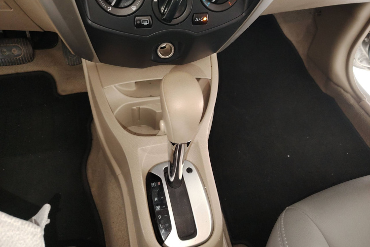 日产 骊威 2018 汽车图片 #27