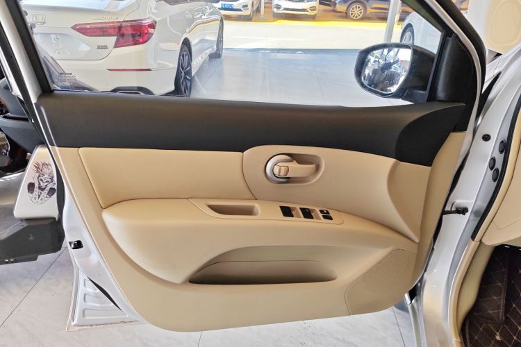 日产 骊威 2018 汽车图片 #27