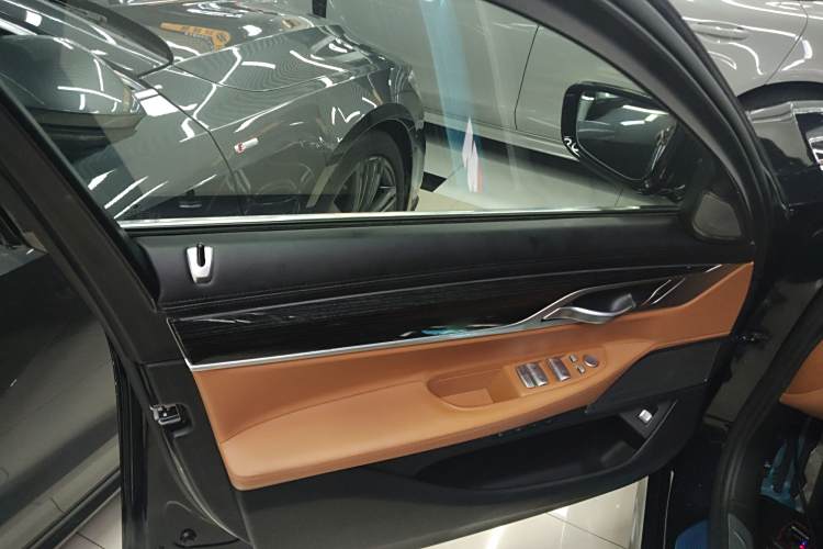 BMW M760Le 2019 car image #27