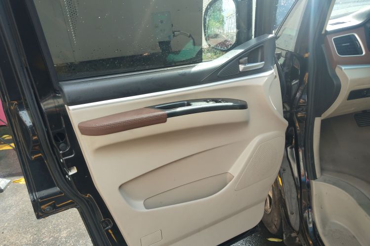 Forthing Lingzhi EV 2020 car image #27