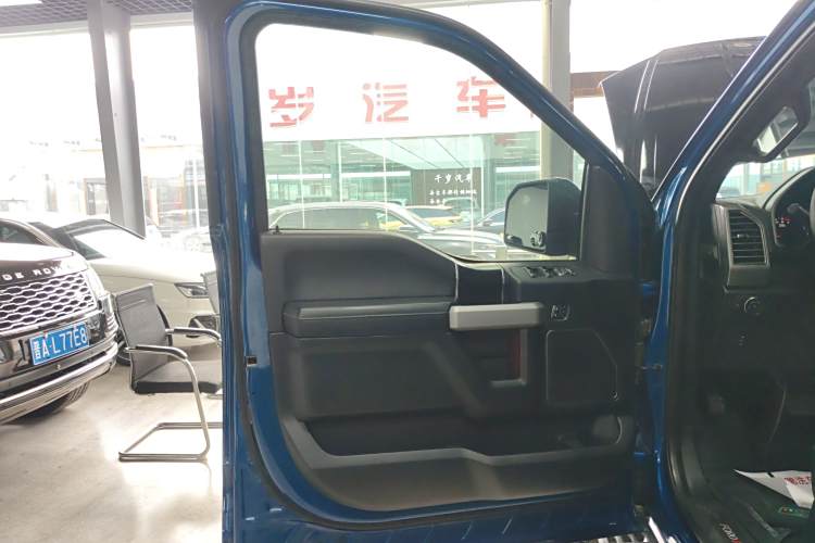 Ford F-150 Raptor 2017 #27 Ford F-150 Raptor 2017 car image #27