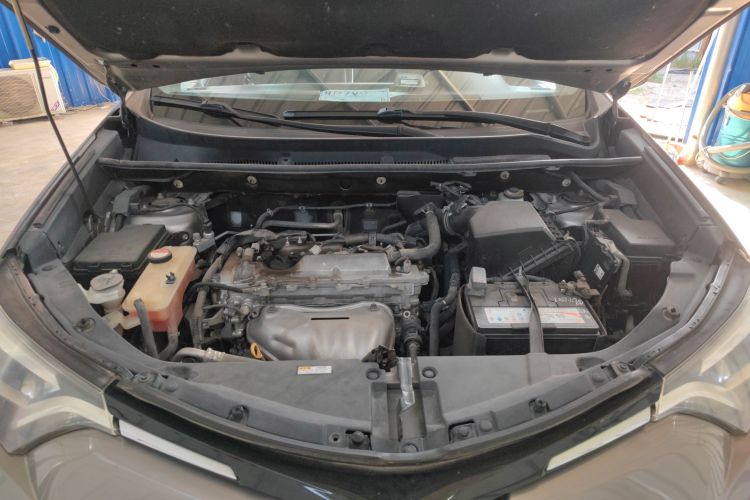 Toyota RAV4 (Imported) 2017 #27 Toyota RAV4 (Imported) 2017 immagine di auto #27