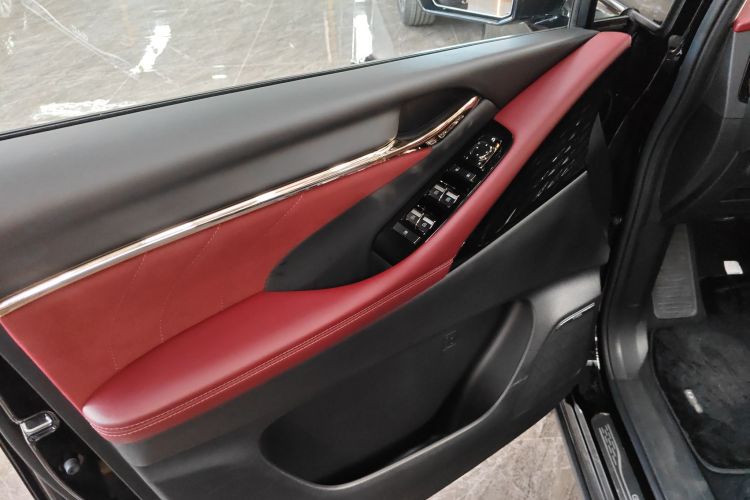 GAC Trumpchi E9 2025 #27 GAC Trumpchi E9 2025 car image #27