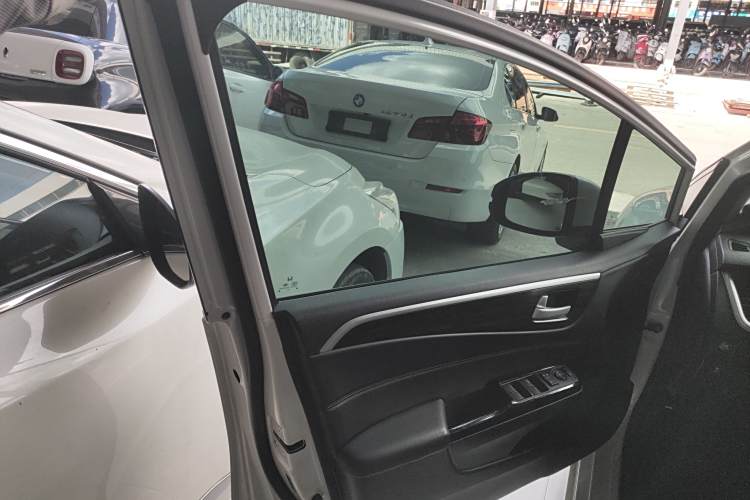 Honda Jade 2019 car image #27