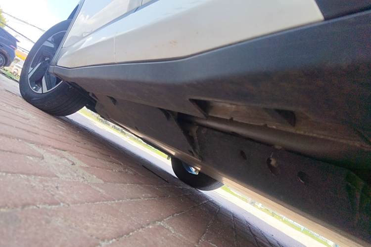 哪吒汽车 哪吒X 2024 汽车图片 #27