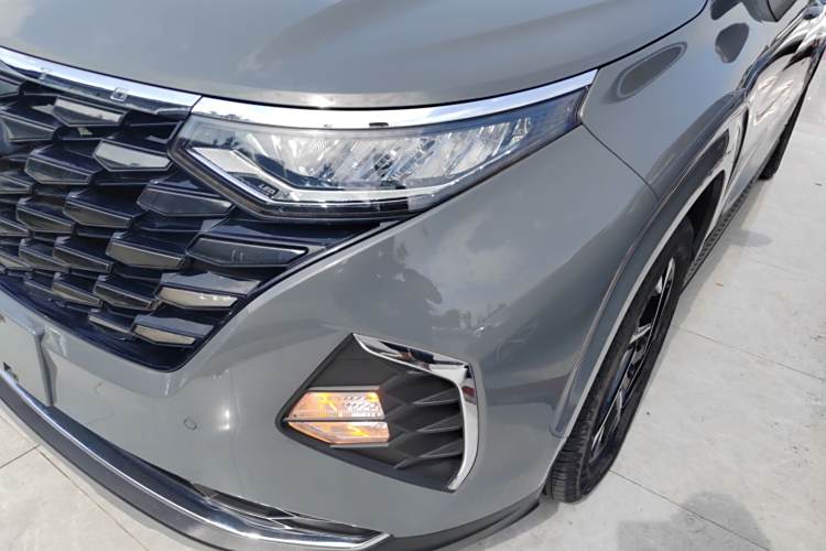 Hyundai Custo 2023 car image #27