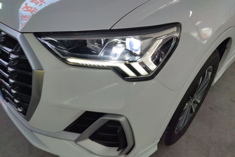 Audi Q3 (Imported) 2022 immagine di auto #27