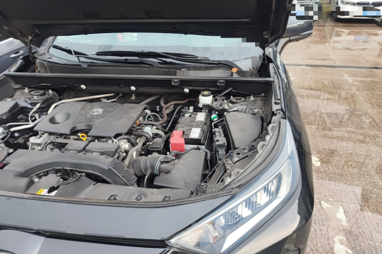 Toyota RAV4 (Imported) 2022 immagine di auto #27