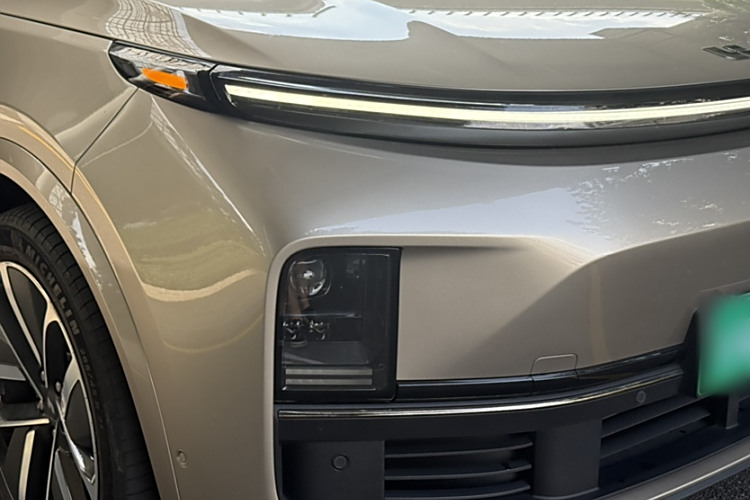 Li L8 2023 изображение автомобиля #27