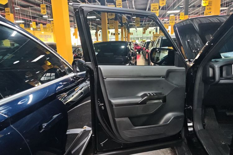 Deepal G318 2024 immagine di auto #27