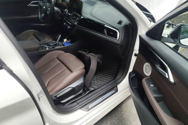 BMW 1 Series M 2022 #27 BMW 1 Series M 2022 car image #27