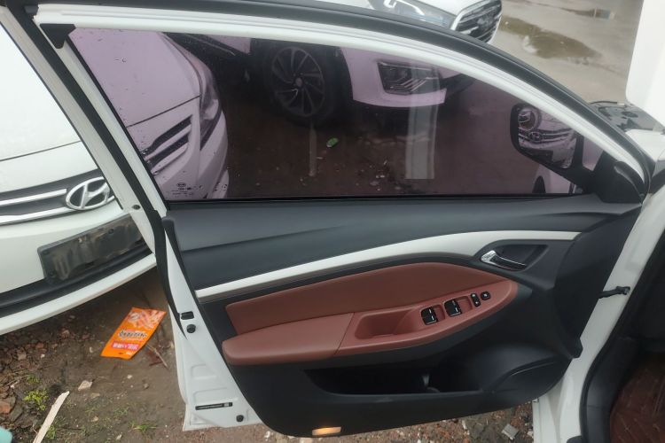 BYD G5 2017 #27 BYD G5 2017 car image #27