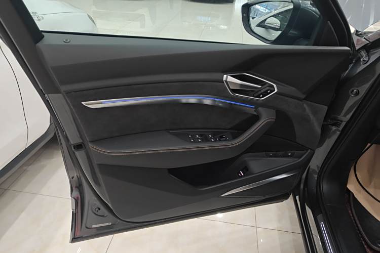 Audi e-tron 2022 imagen de coche #27