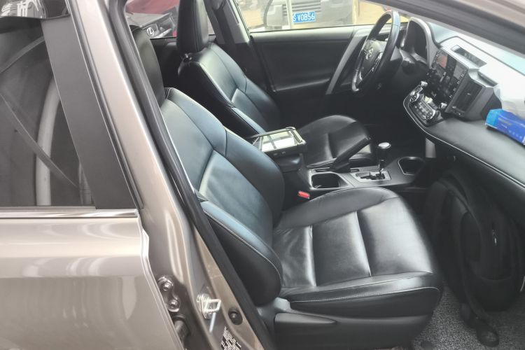 Toyota RAV4 (Imported) 2018 #27 Toyota RAV4 (Imported) 2018 immagine di auto #27