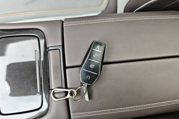 BYD Frigate 07 2023 #27 BYD Frigate 07 2023 car image #27