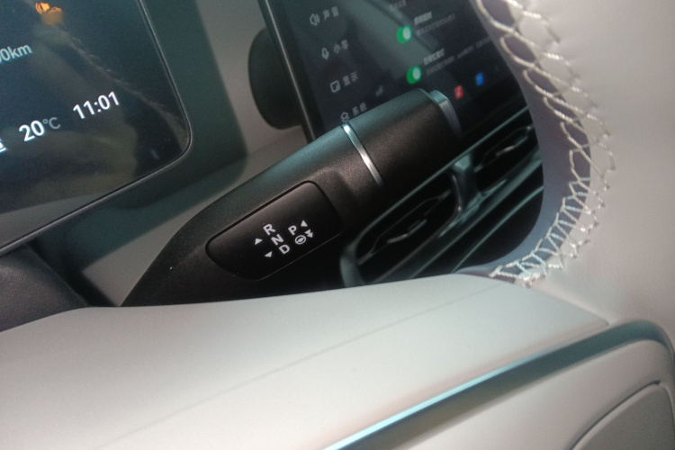 零跑汽车 零跑B01 2025 汽车图片 #27