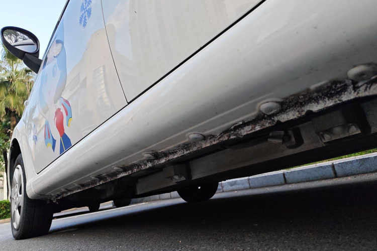 BYD e1 2020 car image #27