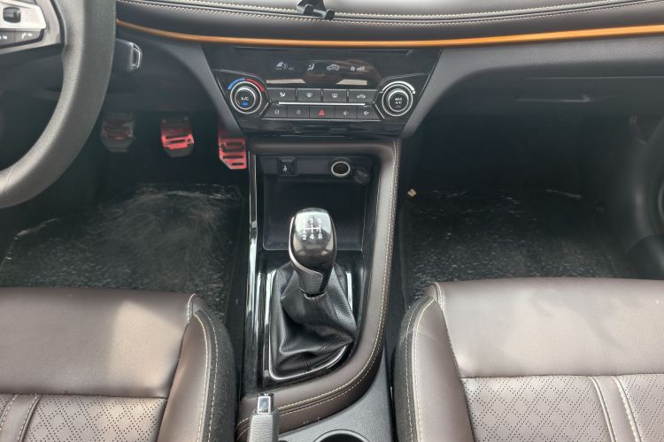 Changan Eado DT 2020 car image #27